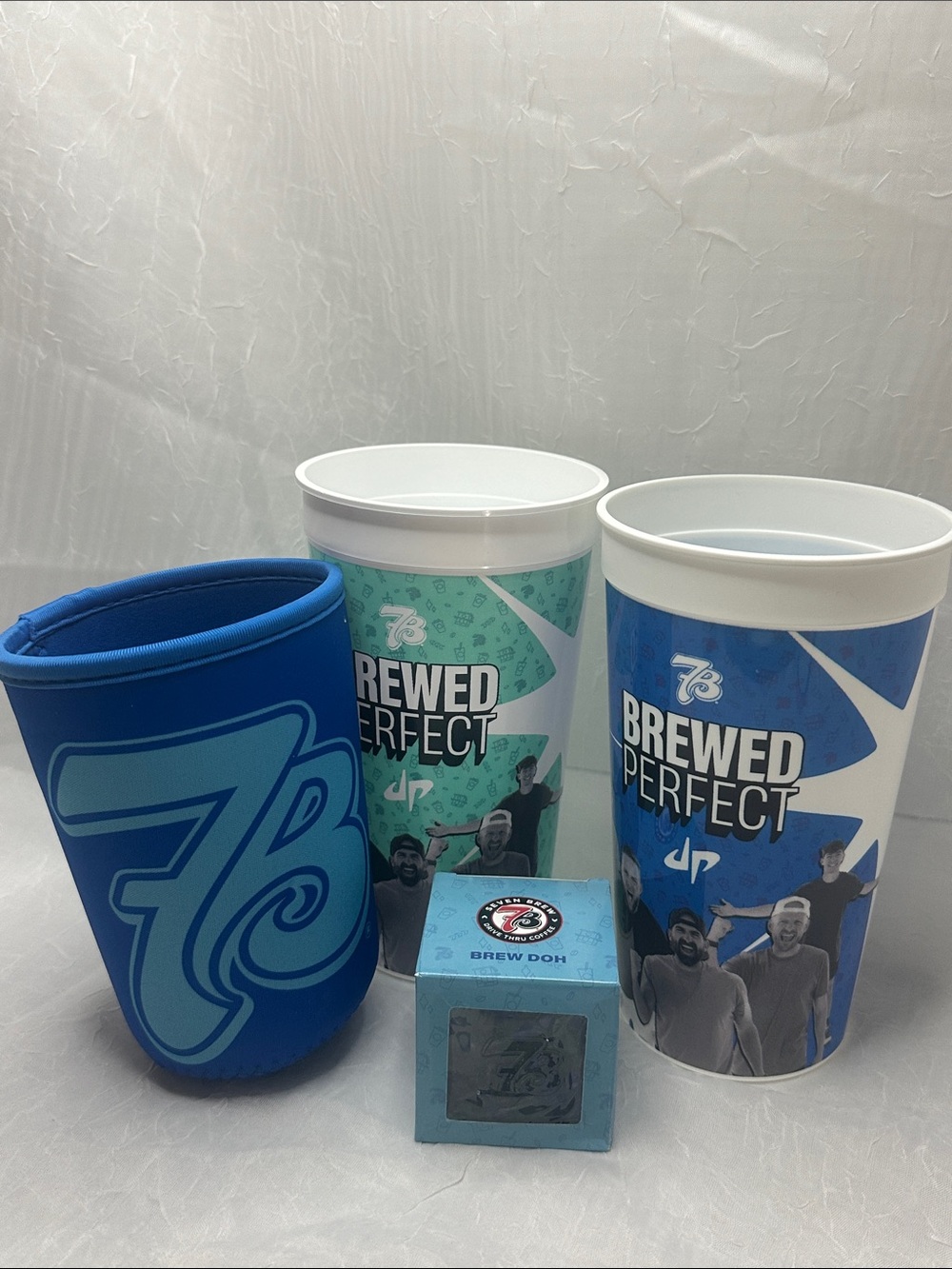 7Brew Set Brew Doh Blue Brewzie and two new reusable cups
